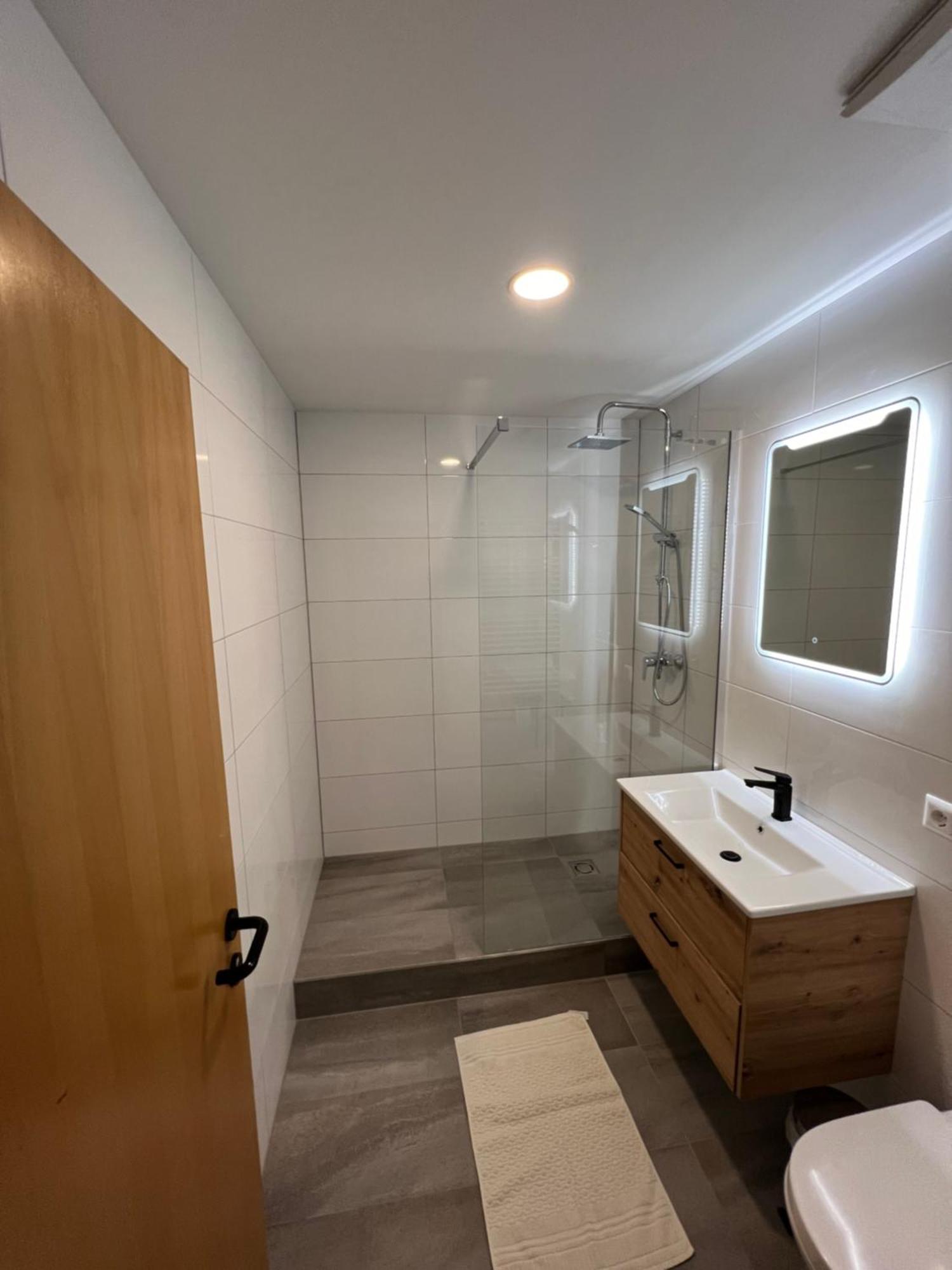 ווארמבאד וילאך Cara Apartments מראה חיצוני תמונה